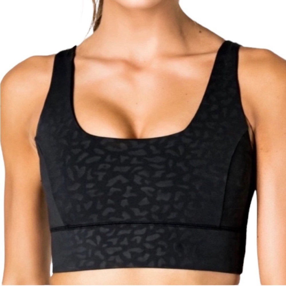 IVL Chi Chi Power V-Back Scoop Neck Black Leopard Print Sports Bra